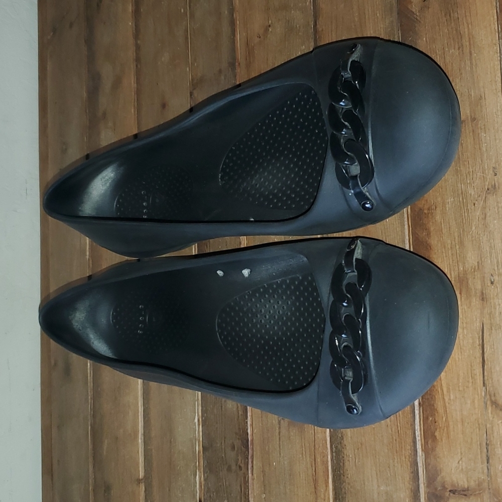 Crocs black gray  flats with chains design size 10 W